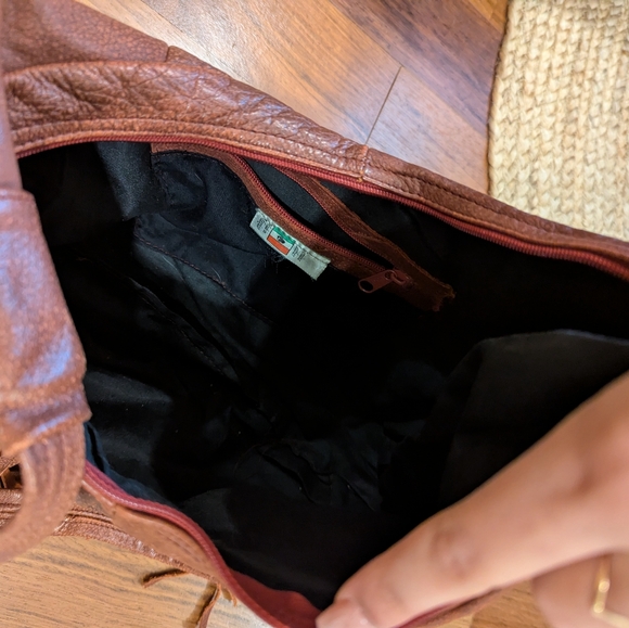 Fringe crossbody Hobo bag - Picture 4 of 5